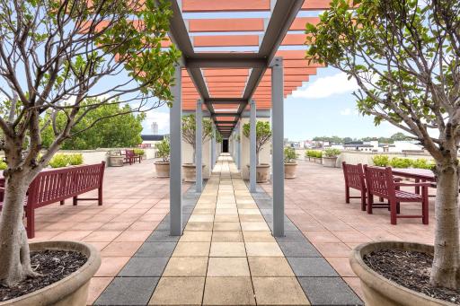 Nesuto Chippendale - Housity
