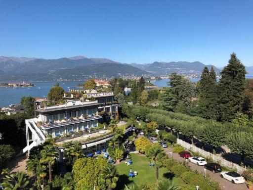Hotel Royal - Housity