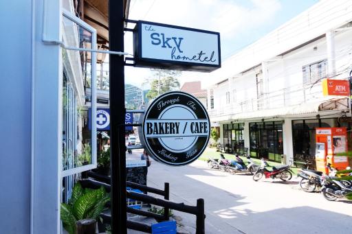 The Sky Hometel - Housity