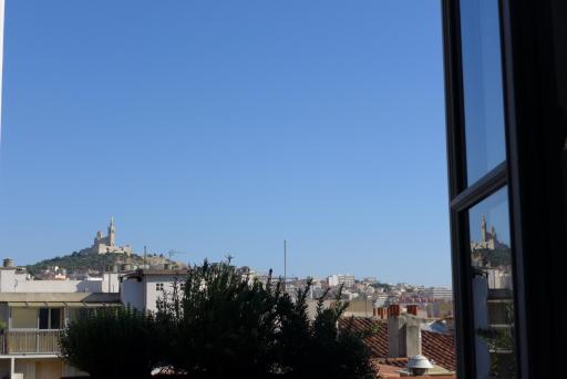 Beau T2 Historique-Panier/Vieux Port-60m2 avec Vue - Hizvo