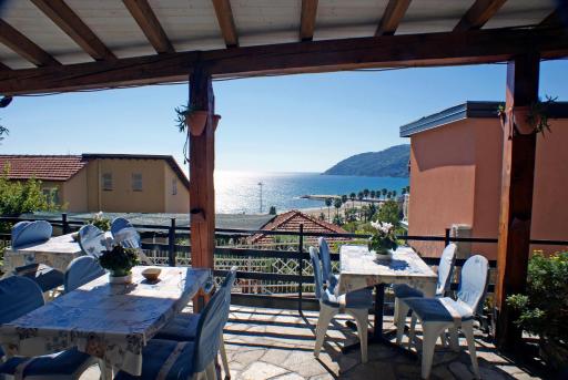 Albergo La Pineta - Housity