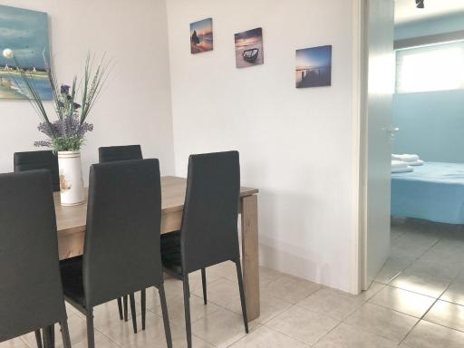 Renovated apt close to beach Wifi AC - Housity