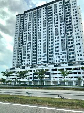 Meridin Bayvue Serviced Apt - Housity