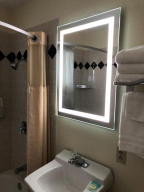 Monticello Motel - Housity