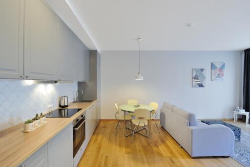 Cosy 1BD Apartment in Old Town by Hostlovers - Housity