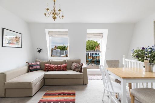 Charming flat with balcony in Pimlico - Housity