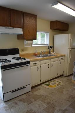 Cozy 2 Bedroom House - Housity