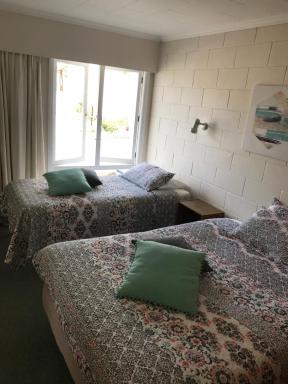 Picton House B&B and Motel - Housity
