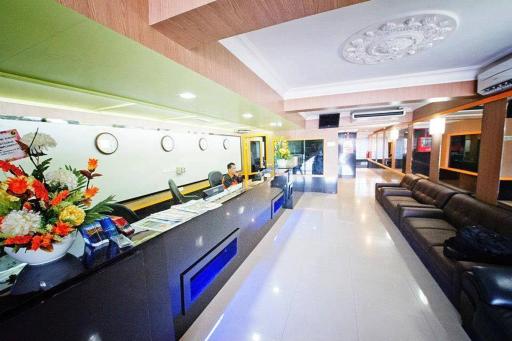 Hotel Bintang Indah - Housity