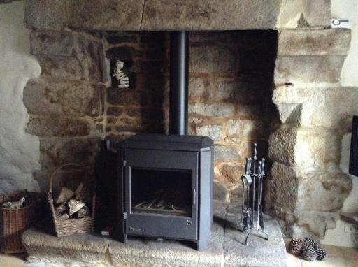 Traditional Brittany medieval stone Cottage - Housity