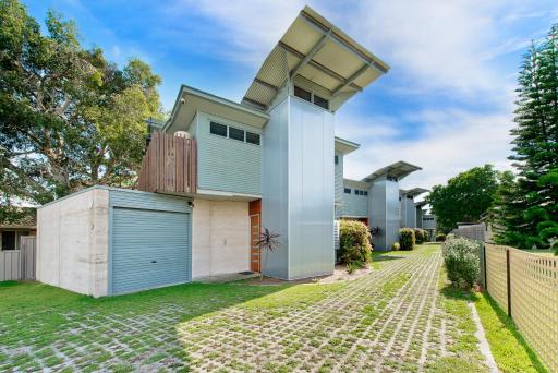 Crescent Head Spa Villa - Housity