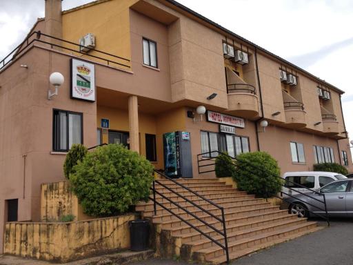 Hotel Restaurante Jarilla - Housity