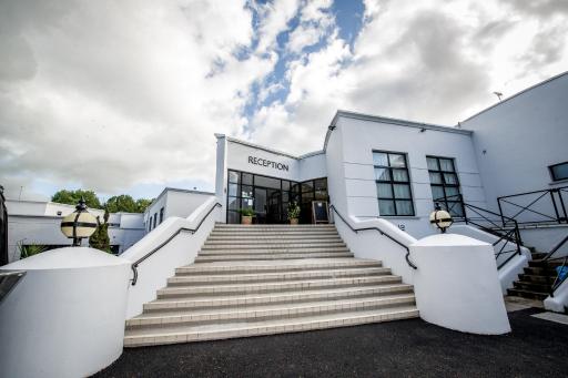 Waterfoot Hotel - Housity