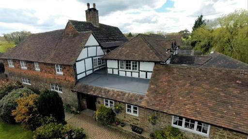 Random Hall - Housity