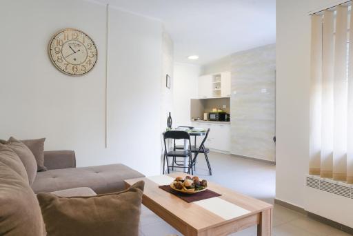 Centar lux 3 - Housity