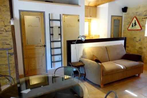 appart hotel centre vaison la romaine - Housity