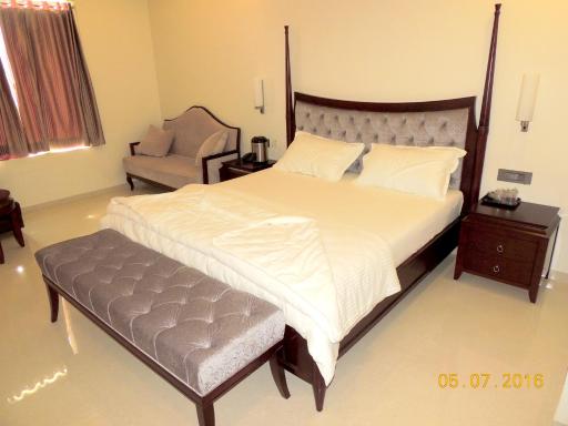 Hotel Darshan - Housity