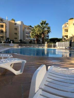 Front beach Luxury near Nice airport - Housity
