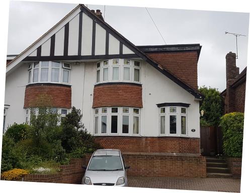 Private Rooms just 19 minutes from Central London - Housity