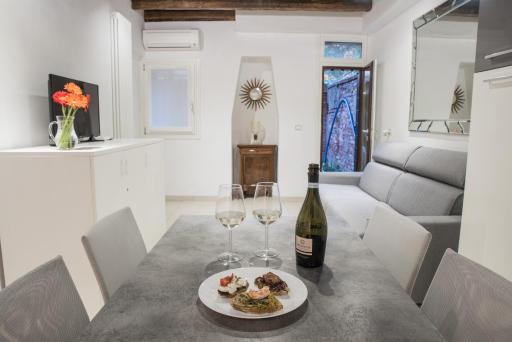 Venetian Mood private apartment - Housity