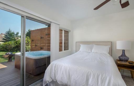 Mother in Law Suite with Private Hot Tub--Downtown - Housity