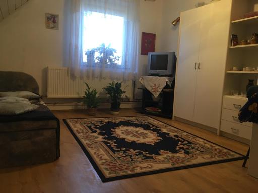 Lady Margit's Room - Housity