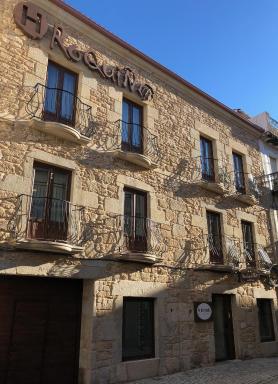 Hotel Roquiño - Housity