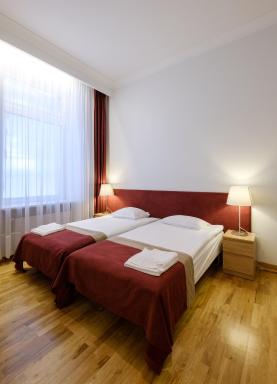 Hotel Metropolis - Housity