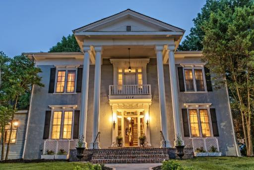 Silver Heart Inn & Cottages - Housity