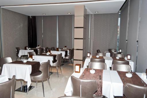 Sultan Hotel - Housity