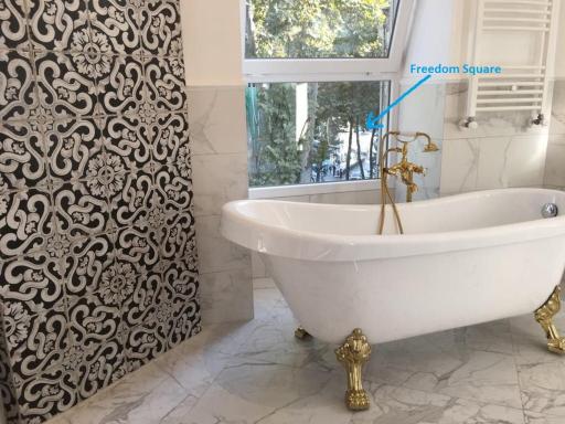 Deluxe Prince Machabeli Suite - Housity