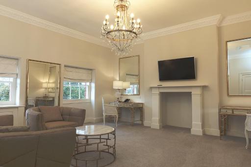 Winstanley House - Housity