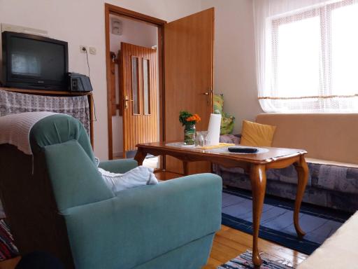 Room at Grandma's Fatima - Housity