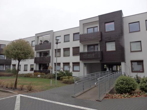 Szybowników 2 - Housity