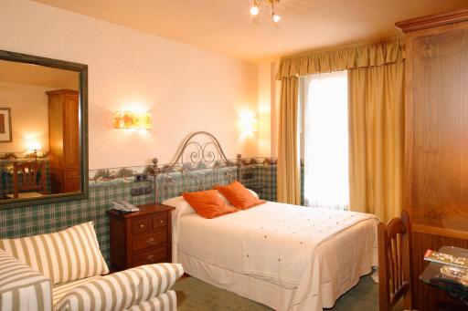 Hotel Avenida Real - Housity