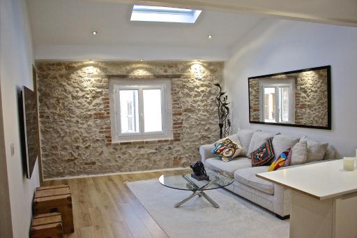 DUPLEX FONTAINE - Appartement Duplex coeur vieil Antibes Old city Marché provencal - Housity