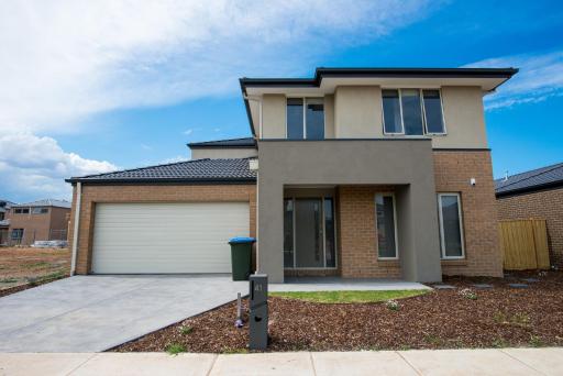 Apple House Point Cook - Housity