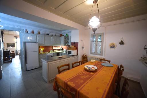 Molyvos Manor - Housity