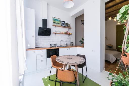 Ali and Nino Apartments, Nino. - Housity