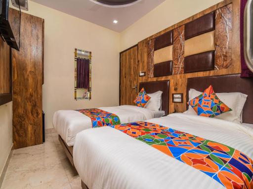 Hotel Dollar Inn - Housity