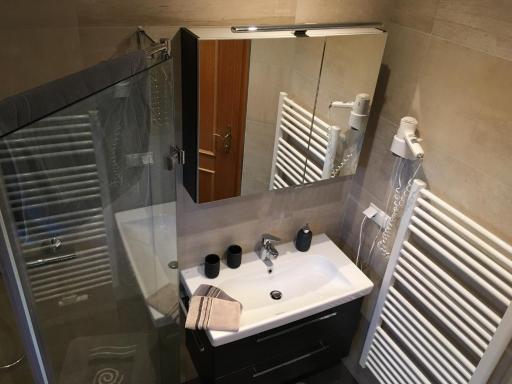 Ferienwohnung Saaletalblick - Housity