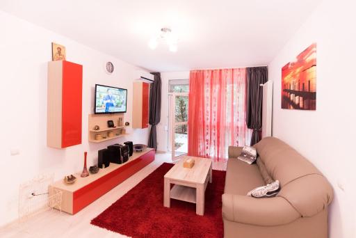 Red Apartment - Housity