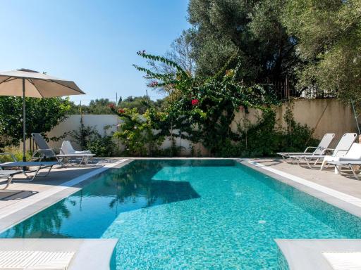 Koxyli Studios & Apartments - Housity