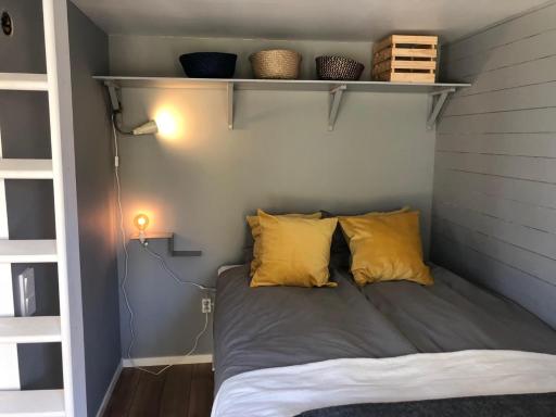 Lakeview Studio - Housity