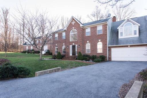 Superb Basement close to the Gaylord MGM Outlets National Harbor - Housity