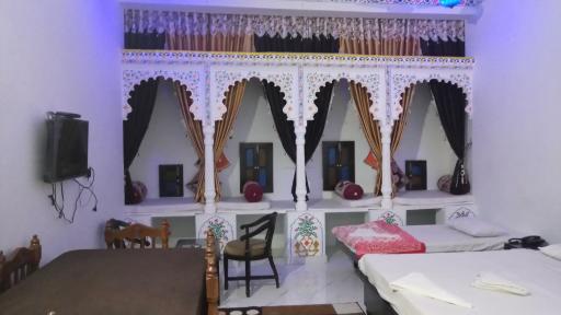 The Royal Jag Villa - Housity