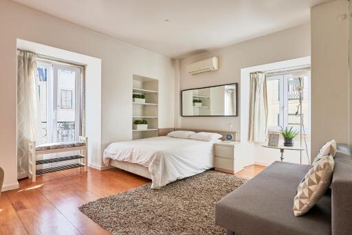 Salgadeiras Suites - Bairro Alto - Housity