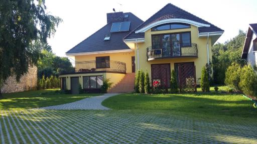 Villa Jura Pokoje Gościnne - Housity