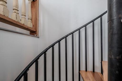 Crow's Nest - Housity
