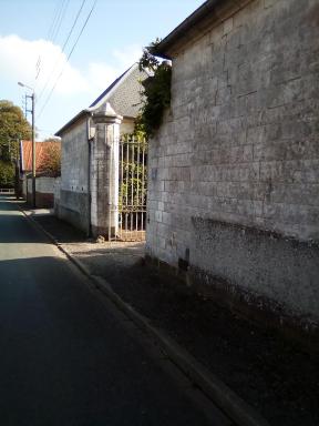 Charme D Antan - Housity